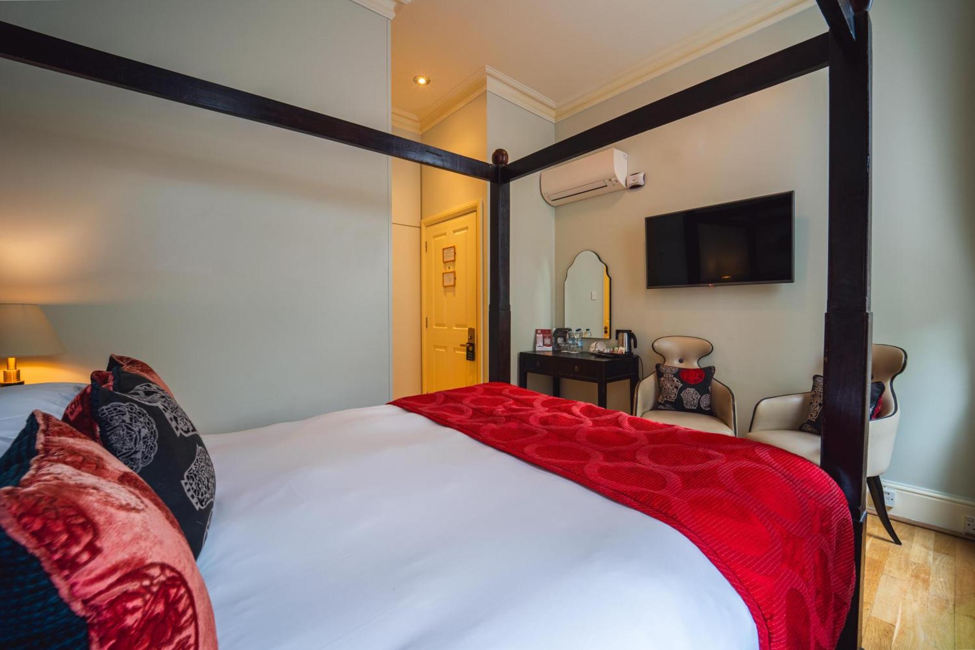 Twenty Nevern Square Hotel London Exterior photo